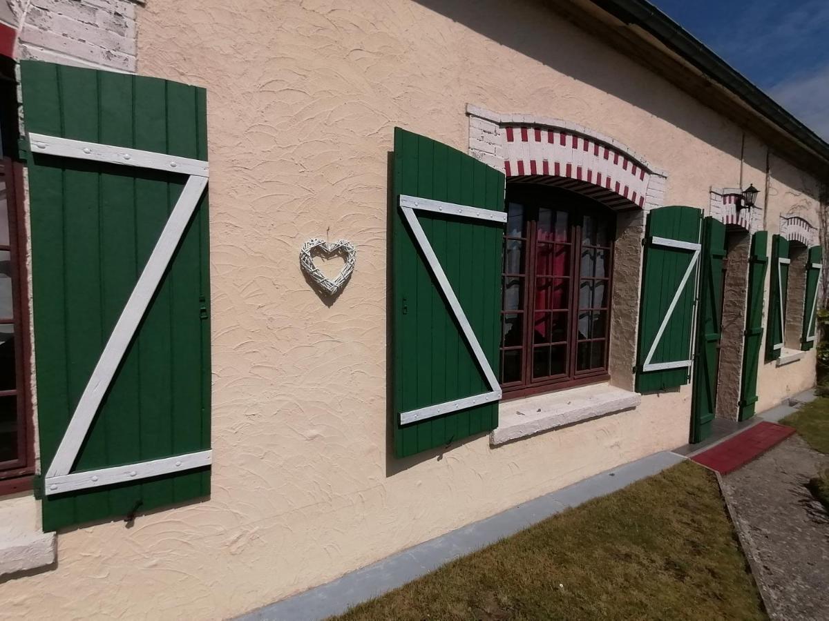 La Cle Des Champs Longueval Exterior foto